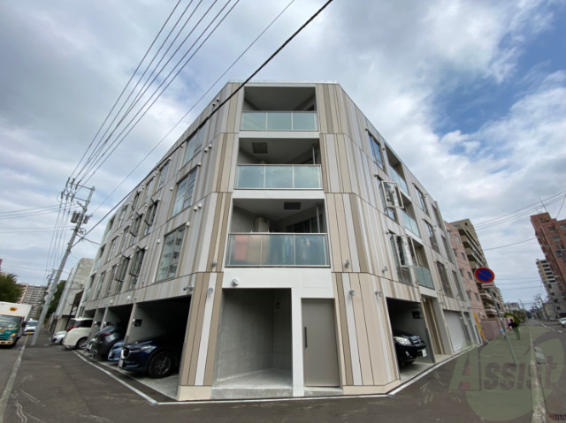 建物外観　札幌市中央区南６条西「Ｓ－ＲＥＳＩＤＥＮＣＥ南円山」