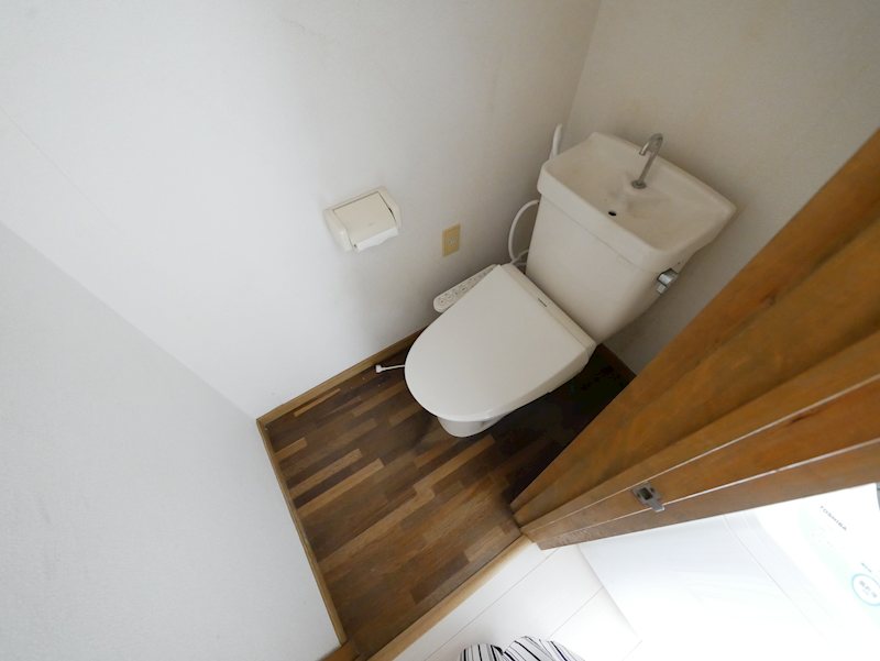 トイレ　ウォシュレット