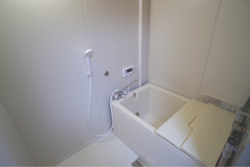 バス・シャワールーム　浴室追い焚きあり