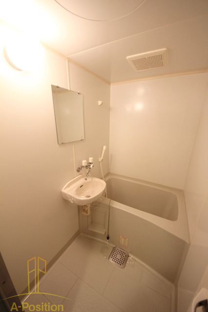 バス・シャワールーム　カーサゼブラ土佐堀