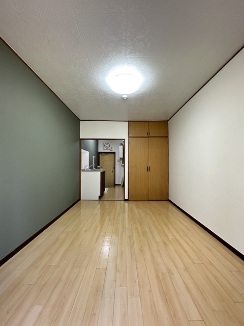 居室・リビング　別部屋参考写真です