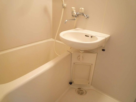 洗面設備　※別部屋の写真です