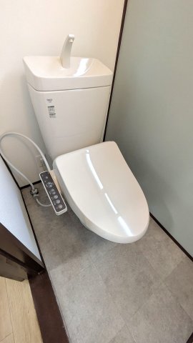 トイレ　清潔感のあるトイレです