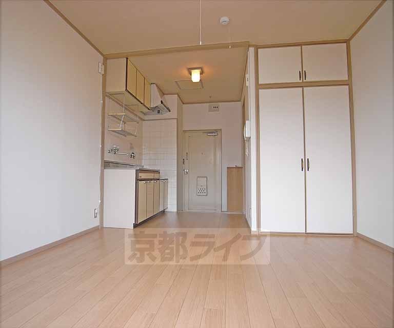 居室・リビング　広々としたお部屋です。