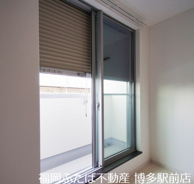 バルコニー　同型シリーズ参照