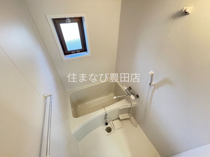 バス・シャワールーム　同型別部屋写真