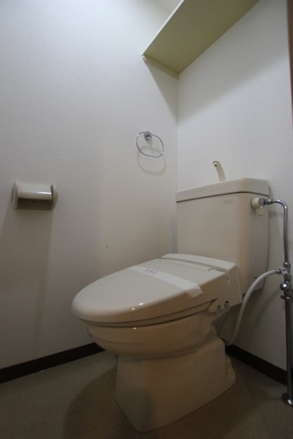 トイレ　同物件別号室