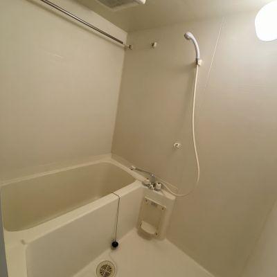 バス・シャワールーム　別号室の写真となります。現況優先