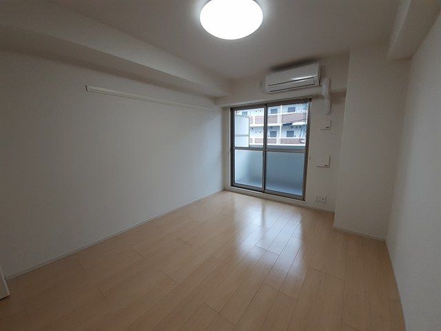フレグランスヴィレッジ京田辺Iの居間写真