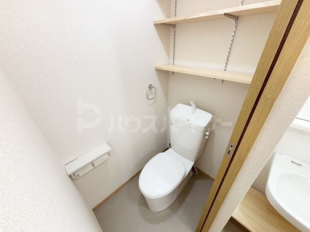 トイレ　トイレ