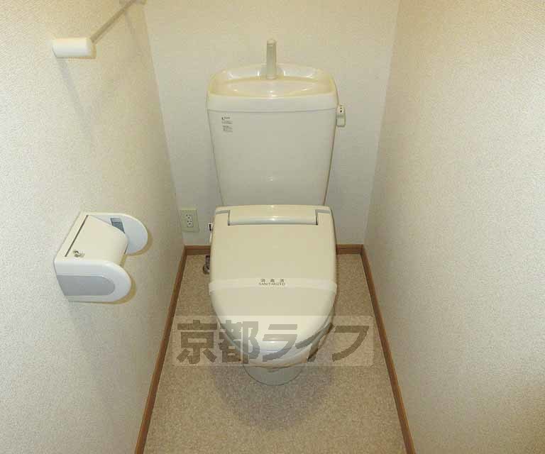 トイレ　清潔感のあるトイレです・