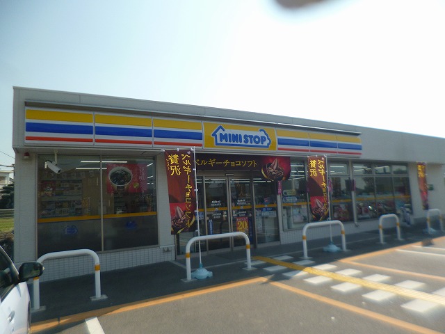 コンビニ　ミニストップ 明石魚住町店（コンビニ）まで485m