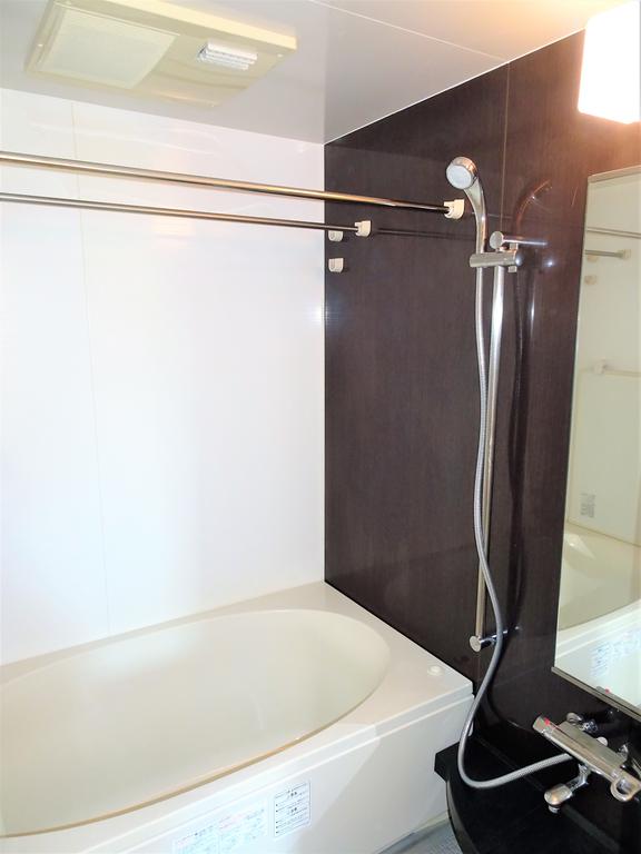 バス・シャワールーム　（同マンション別室・参考写真です）