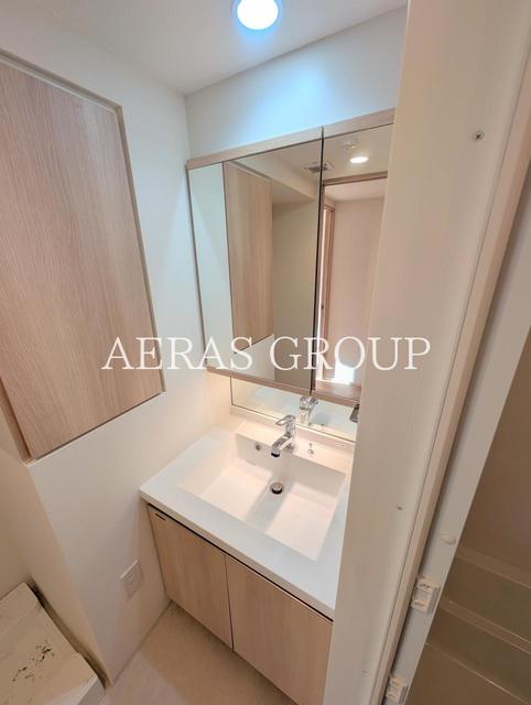 玄関　同仕様タイプ