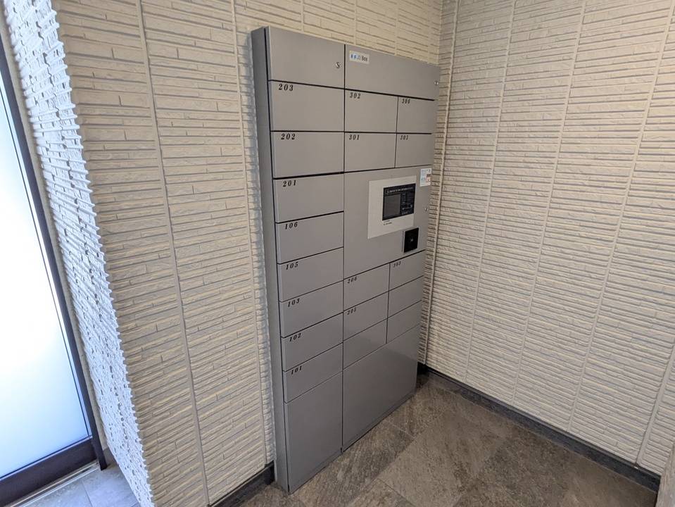 エントランス　メールBOX