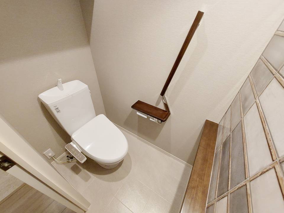 トイレ　トイレ