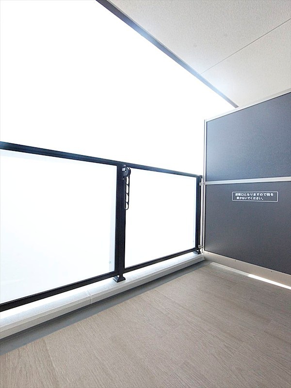 バルコニー　バルコニー