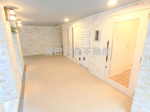 エントランス　エントランス　TVモニター付オートロック宅配BOXメールBO