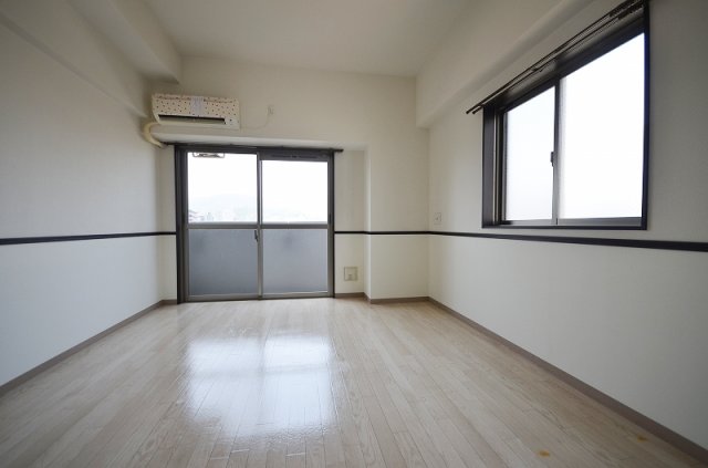 居室・リビング　別号室の写真です