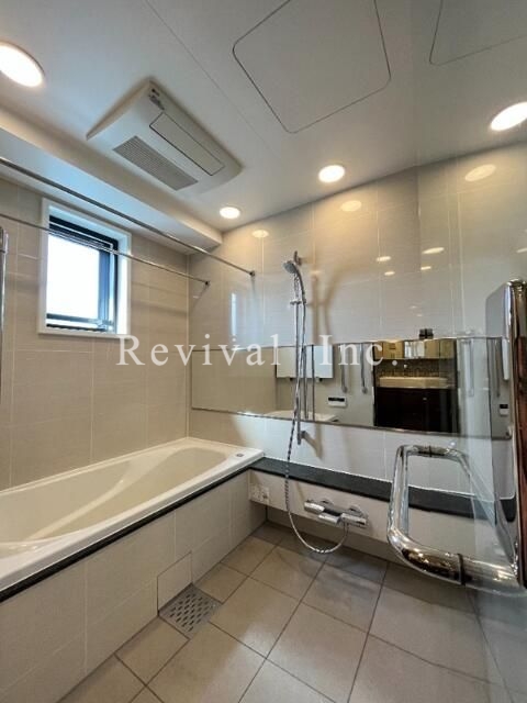 バス・シャワールーム　換気のしやすいバスルーム