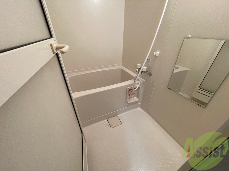 バス・シャワールーム　お風呂です。ゆっくりお風呂につかるのも体に良いですね～