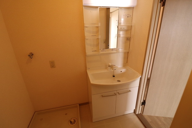 洗面設備　洗面室