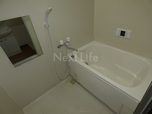 バス・シャワールーム　パールウチデ