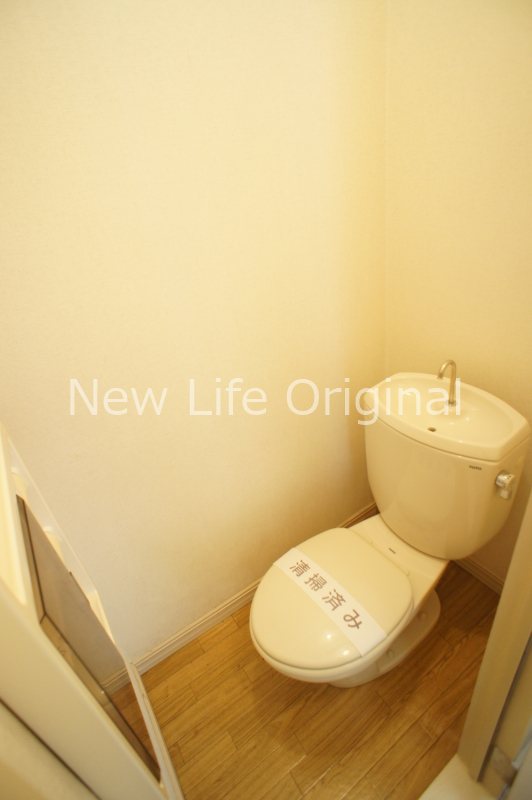 トイレ　お掃除しやすいシンプルなトイレです☆