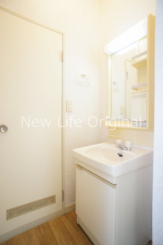 洗面設備　朝の忙しい時間に便利な独立洗面台☆