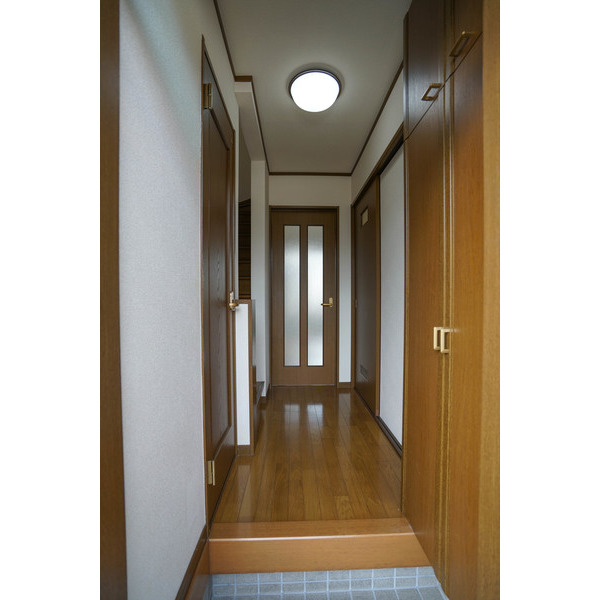 玄関　同じ建物の別なお部屋