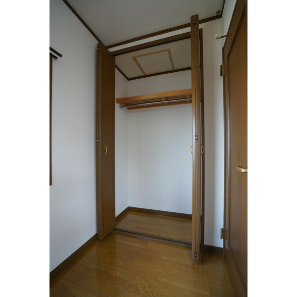 収納　同じ建物の別なお部屋