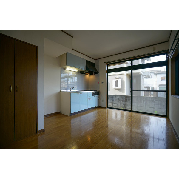 キッチン　同じ建物の別なお部屋