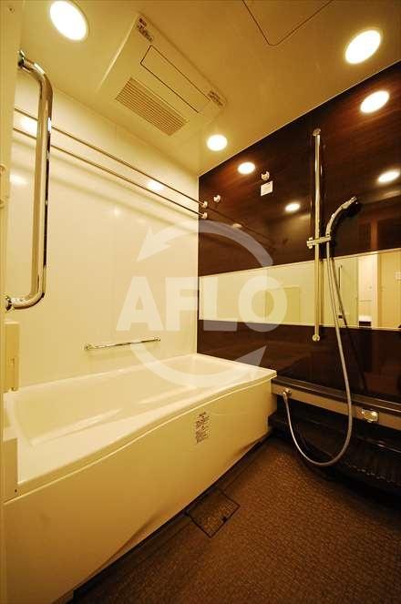 バス・シャワールーム　大阪ひびきの街ザ・サンクタスタワー　浴室