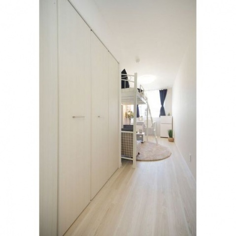 その他部屋・スペース　玄関⇒居室