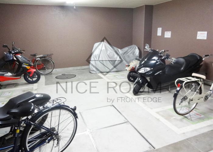 駐車場　パークキューブ北浜　駐車場　バイク置場
