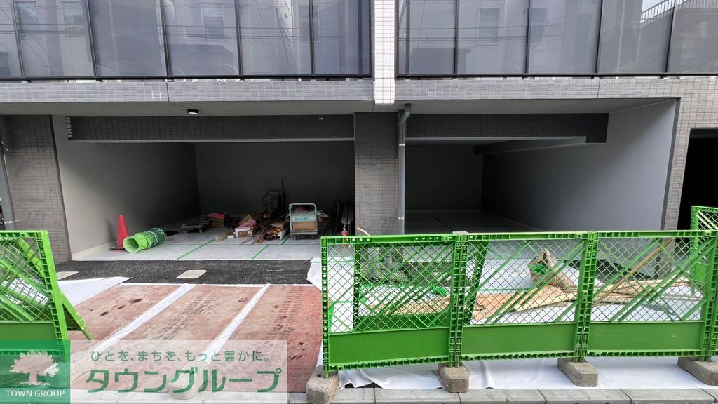 駐車場　駐車場