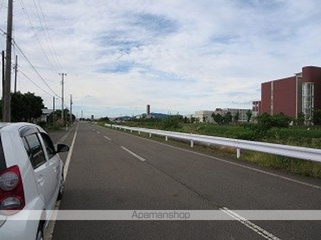 その他　周辺道路（その他）まで0m