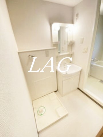 洗面設備　独立洗面台です。