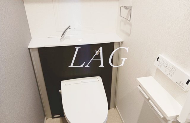 トイレ　トイレです。（同仕様設備です。）