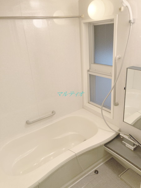 バス・シャワールーム　浴室
