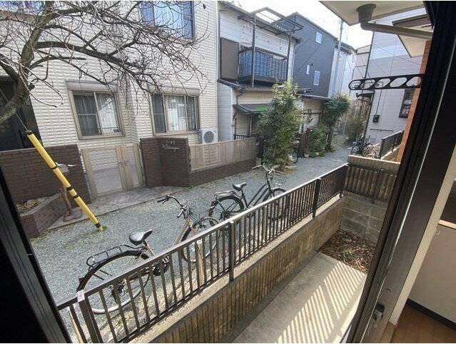 バルコニー　便利で嬉しいバルコニー付きです♪