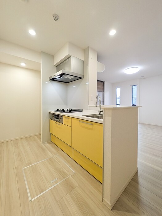 キッチン　3口コンロ・グリル付きです★