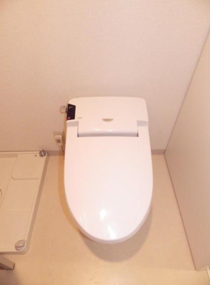 トイレ　※別部屋参考写真