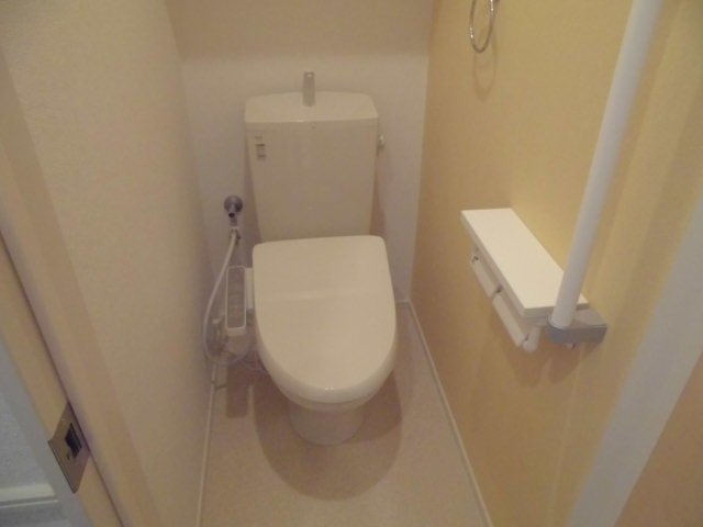 トイレ　トイレもきれいです