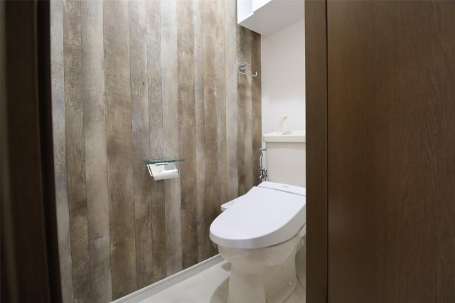 トイレ　※同建築会社施工別物件参考写真