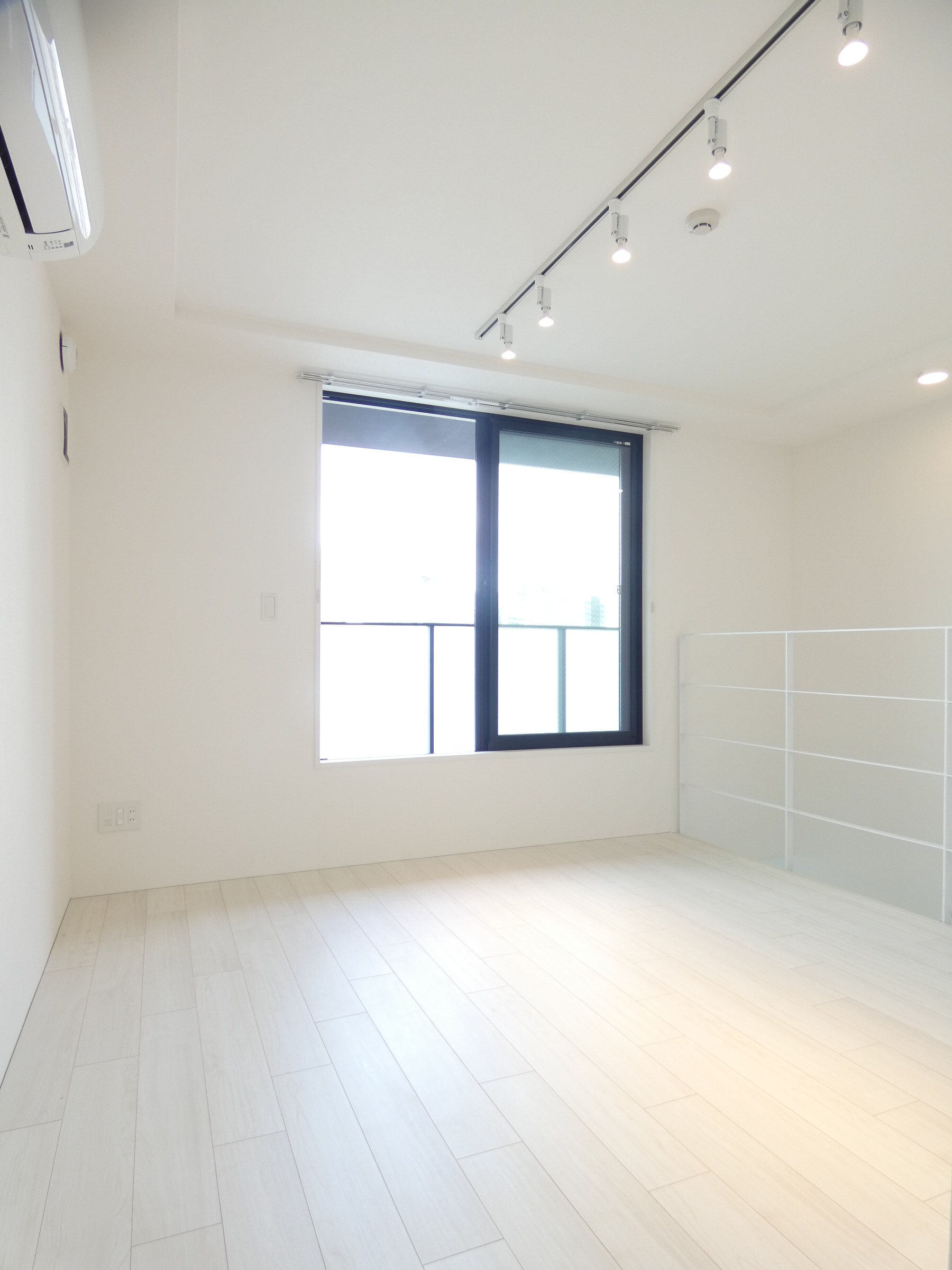 エントランス　内観3