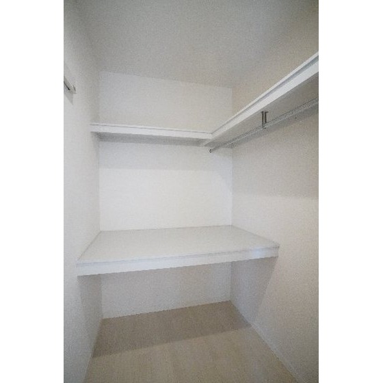 収納　ウォークインクローゼット