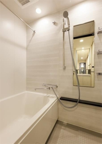 バス・シャワールーム　お風呂で日々の疲れを落としましょう