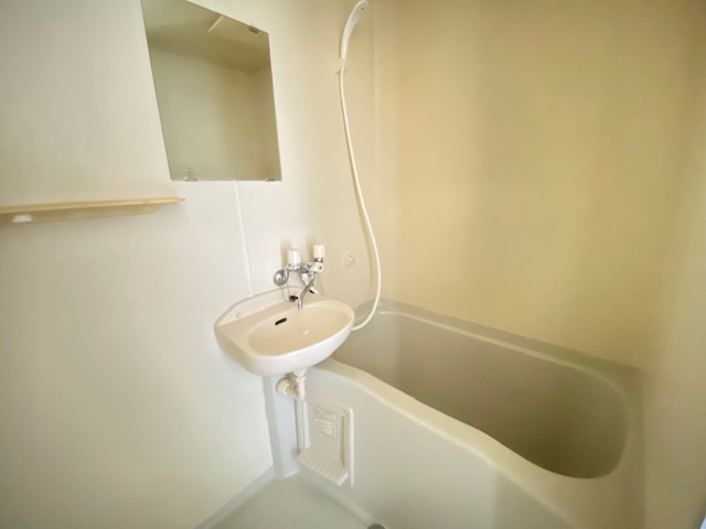 バス・シャワールーム　※別部屋参考