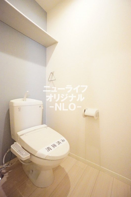 トイレ　※同建物他部屋になります。現状優先です。